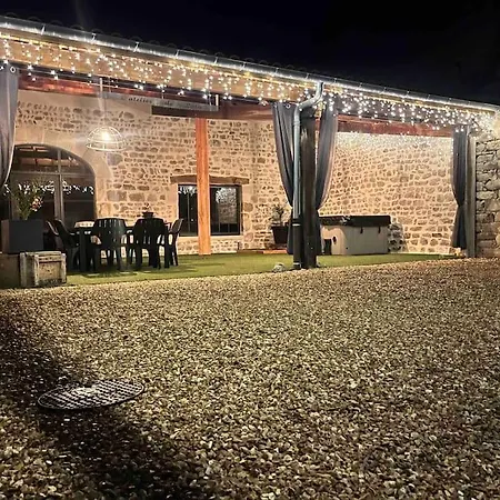 L' Atelier De Lulu, Pour 6 Personnes * Bort-l'Etang