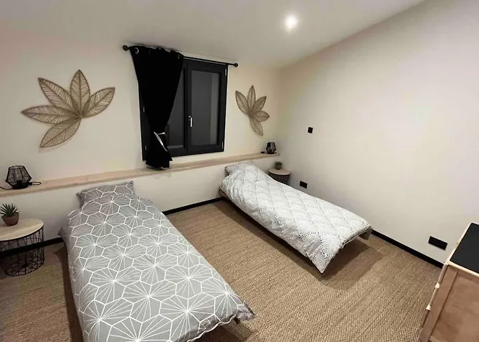 L' Atelier De Lulu, Pour 6 Personnes * Bort-l'Etang